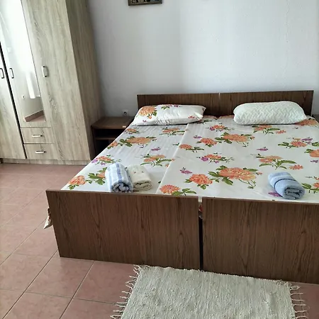 Bed & Breakfast Pavlovic *